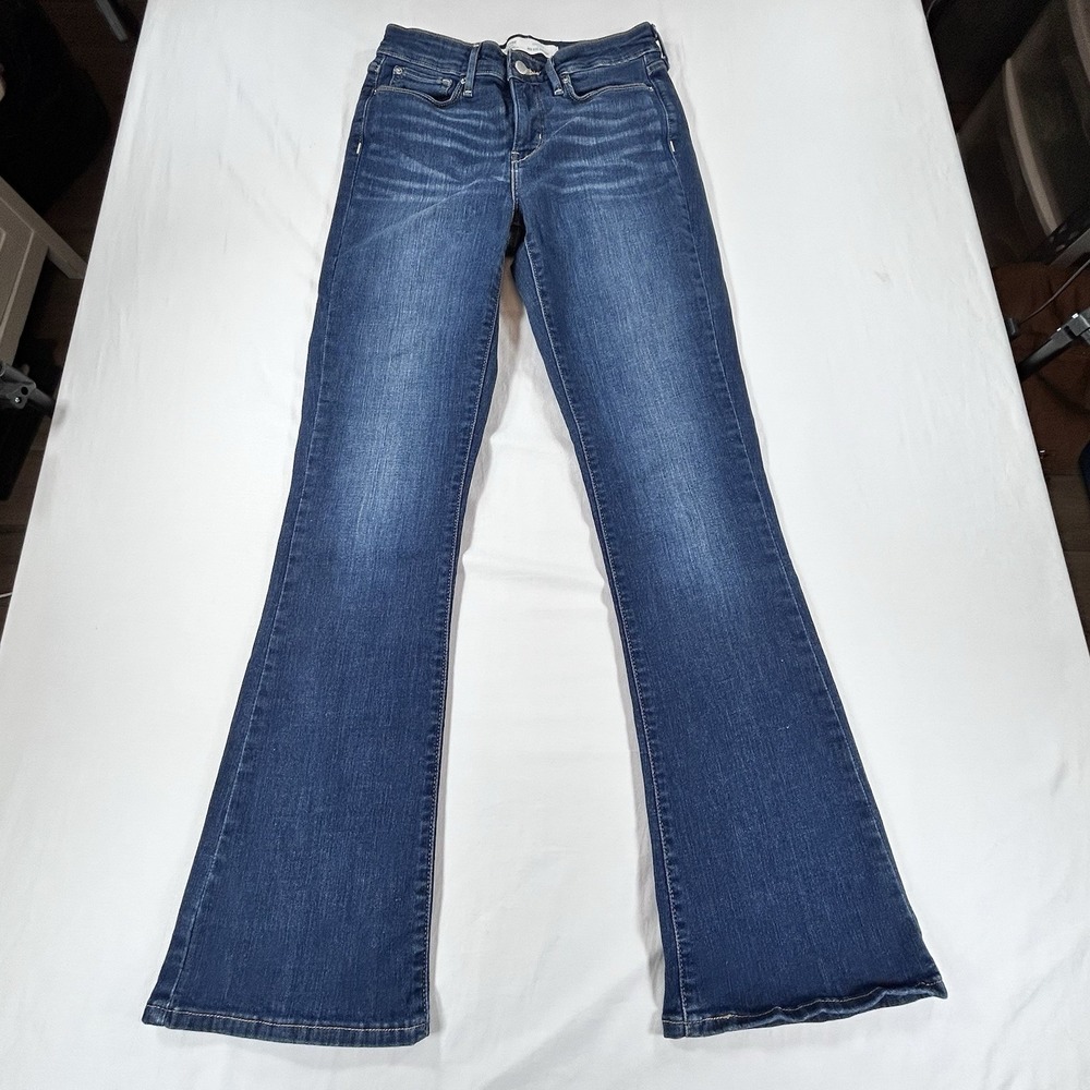Levi Strauss Signature Jeans Women's Shaping 6 W28 Mid Rise Bootcut Blue Flare